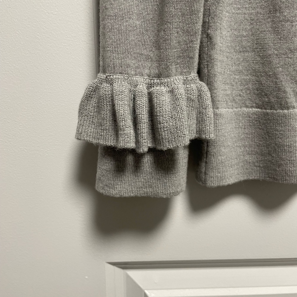 Banana Republic sweater light gray size large